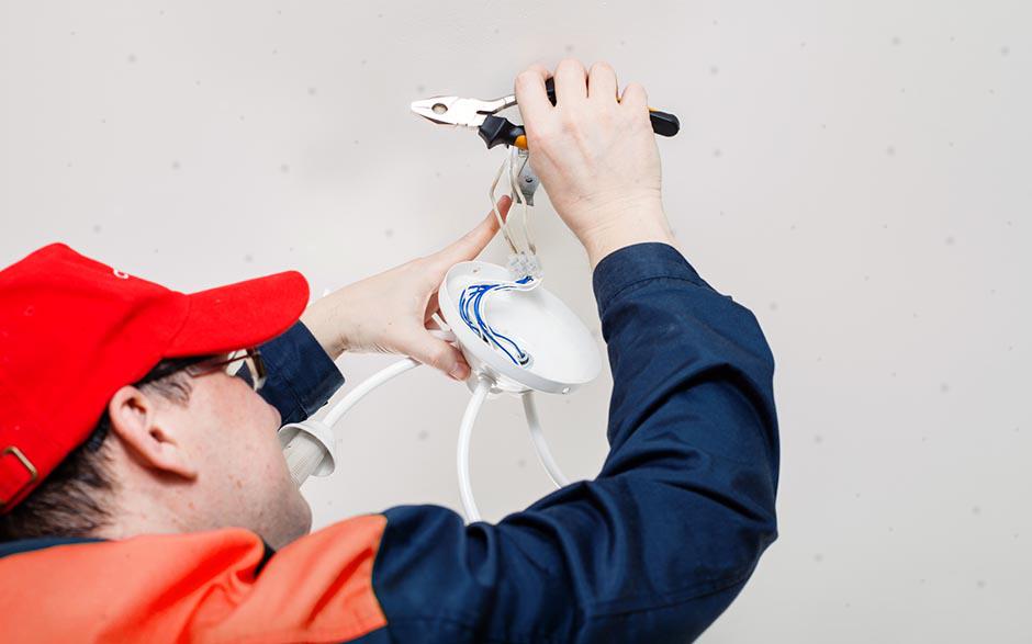 recherche travail électricien bâtiment Suresnes